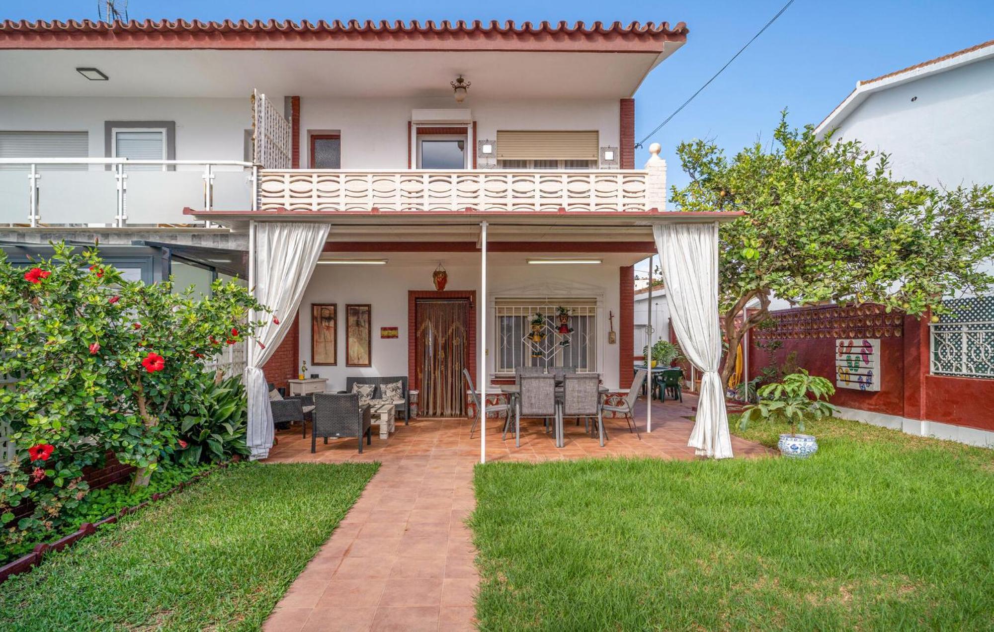 Amazing Home In Torre De Benagalbon With Wifi Екстериор снимка